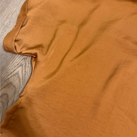 Rust V-Neck Top - Picture 3 of 4